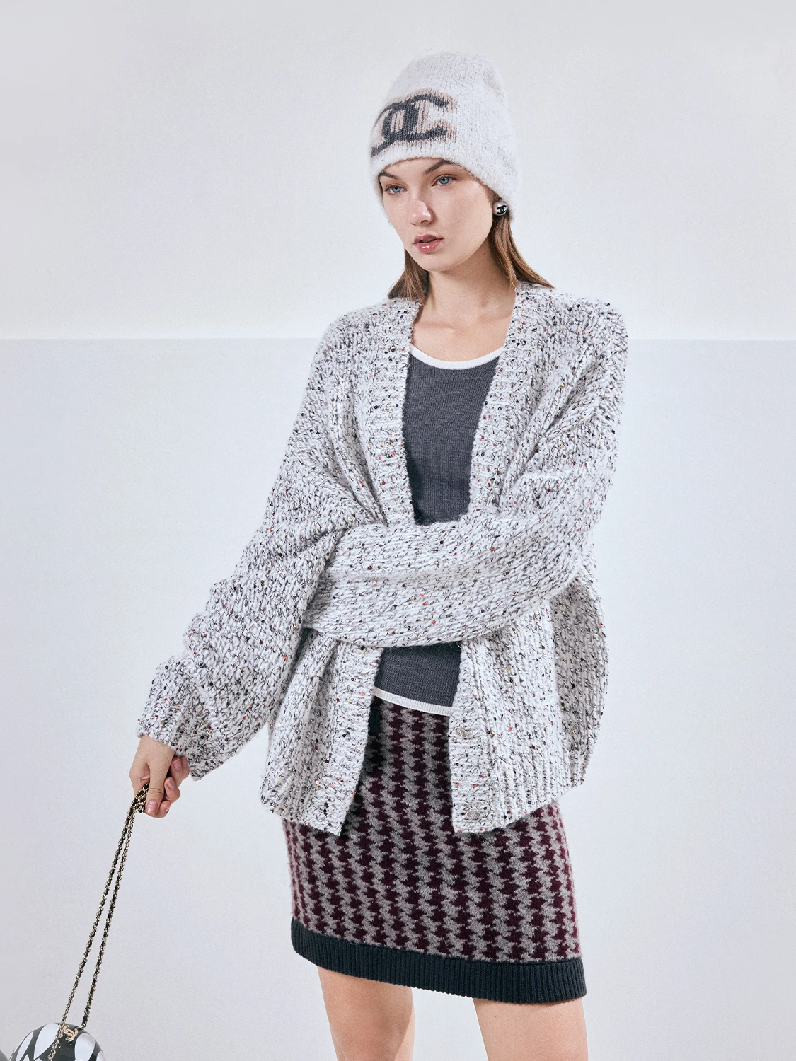 

Blanini Hand Knitted Color Dot Woolen Sweater Tee Needle Bright Sequin Flower Yarn Women's Open Cardigan Spring 2026