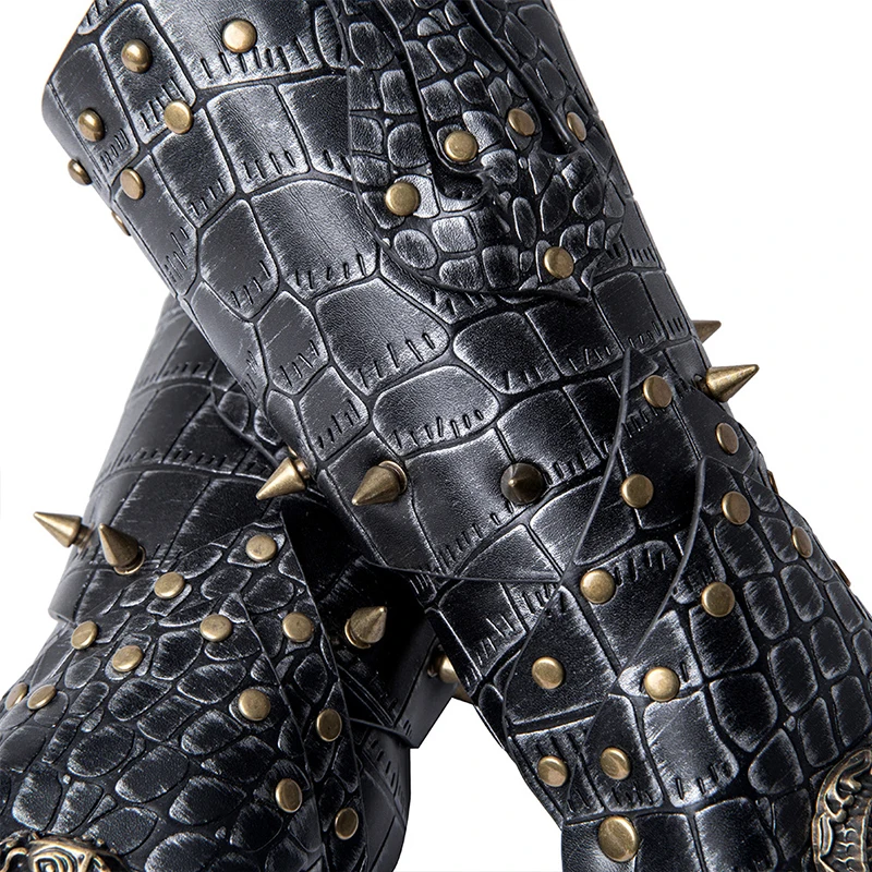 دعامات برشام جلدية سوداء من العصور الوسطى Steampunk - واقيات ذراع قابلة للتعديل لأزياء الهالوين، وأساور المعصم القوطية للجنسين