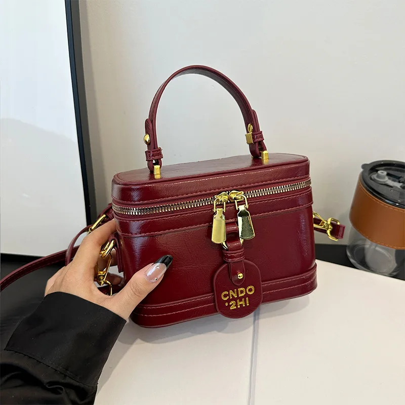 Fashionable Handheld Box Bag 2025 Spring Retro Versatile Single Shoulder   Small Square Bag Elegant Double Zipper Phone Bag