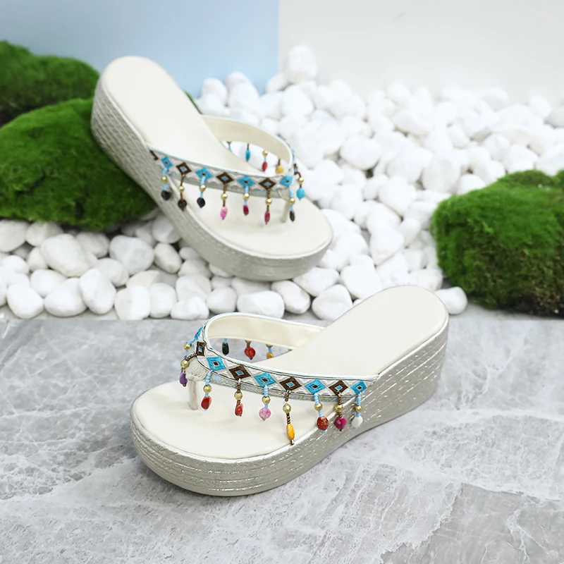 

7cm thick baseSummer Casual Women'S Slippers, Ethnic-Style Wedge Heels, Flip-Flops With Tassel Decorations, Elegant Beach Shoes