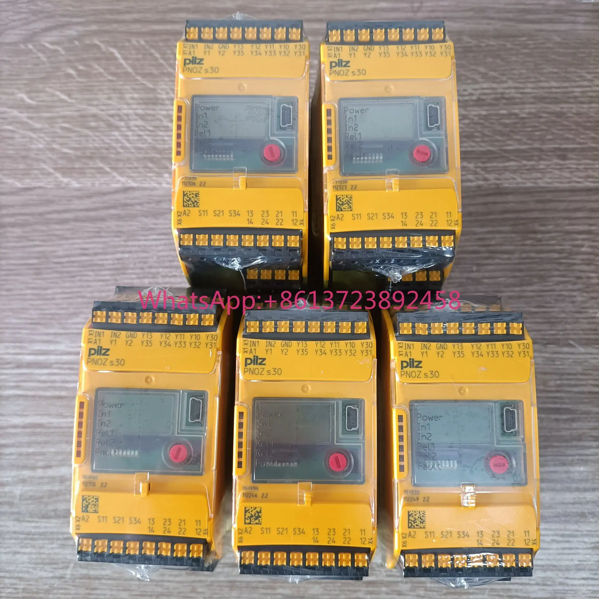 

Pilz safety relay PNOZ s30 model 751330 in Stock