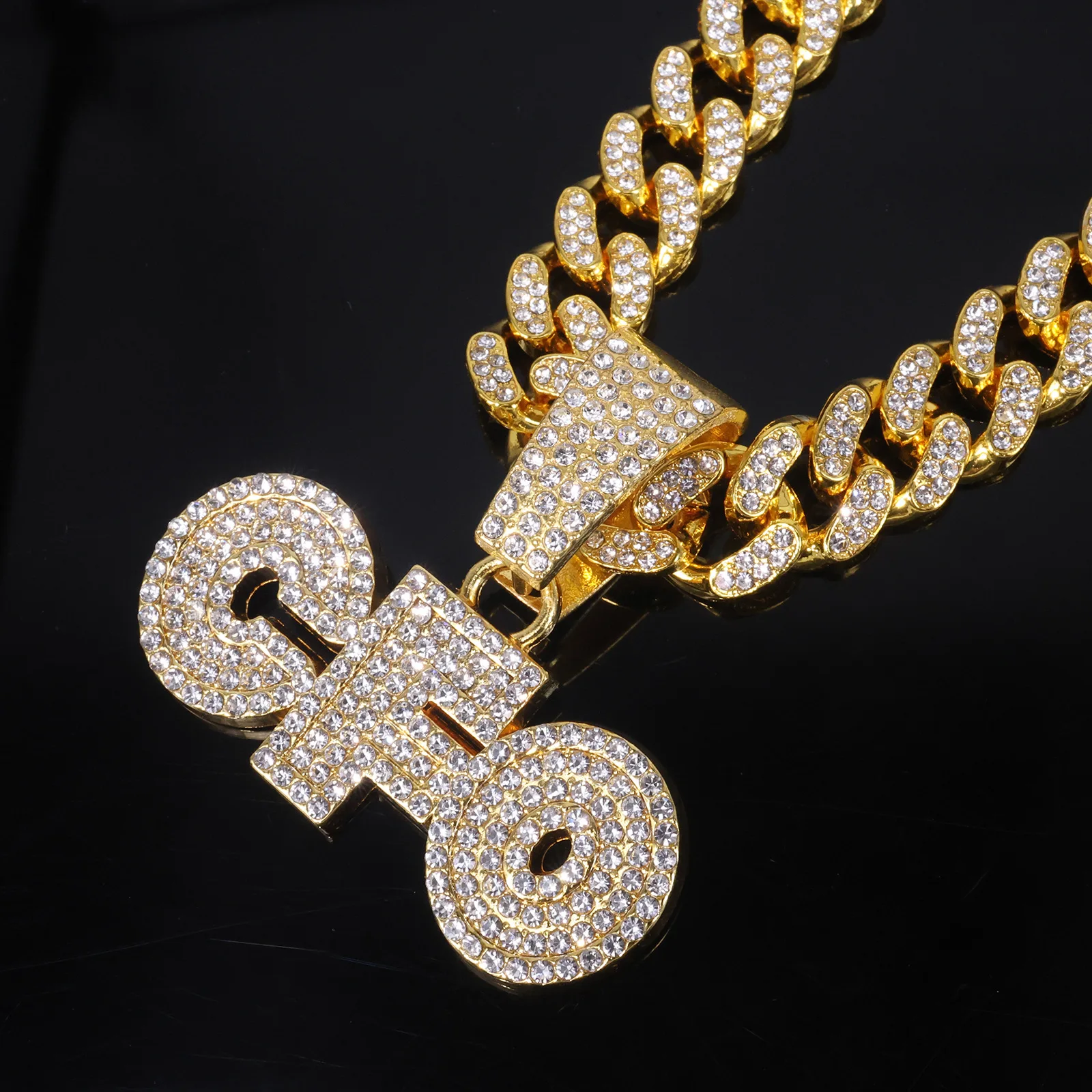 الرجال تنوعا الاتجاه الهيب هوب/Funk الإنجليزية الأبجدية CFO كامل الماس قلادة شارع الرقص الراب الكوبي قلادة Hot البيع