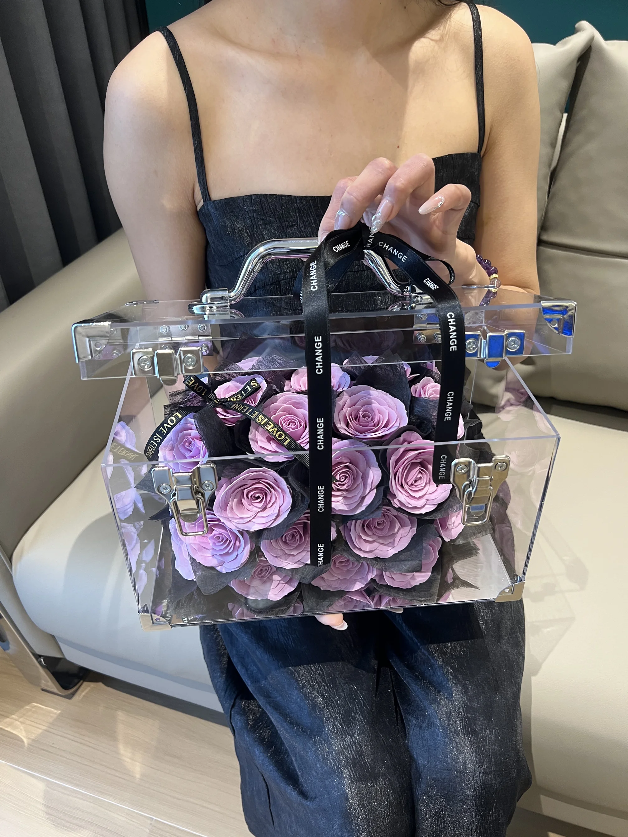 high-end-floyd-everlasting-rose-flower-box-handbag-lage-decorative-piece-tea-table-decoration-for-girlfriend-best-friend
