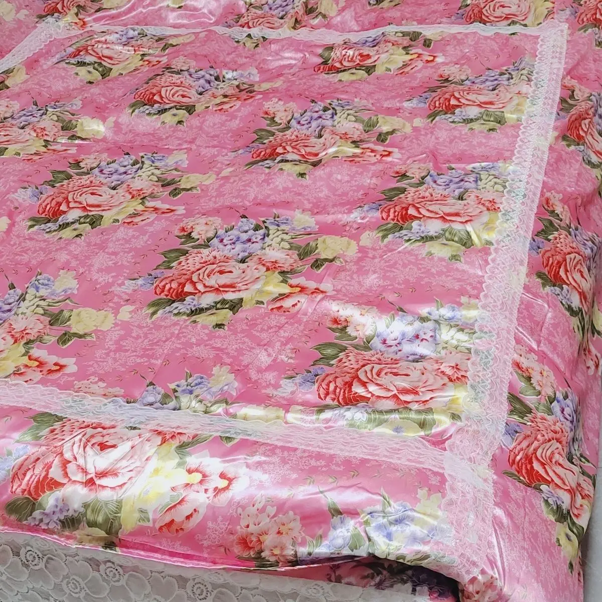 

No Pillow Cover Glossy summer satin silk cover with zippe Ice cool floral print bedspread home bedding