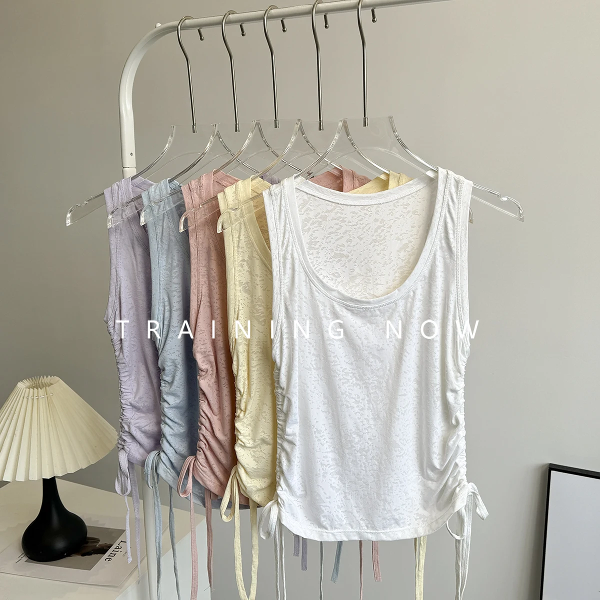 

Свободный спортивный жилет для женщин, летний топ без рукавов для занятий пилатесом, йоги, модный тонкий капюшон для фитнеса