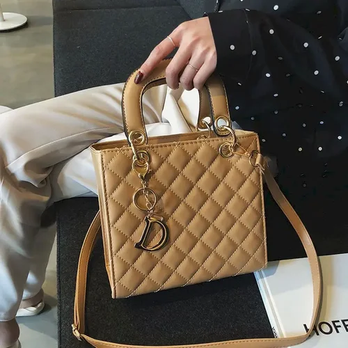 Imagen 2 del producto 2025 nuevo en bolsos para mujer, moda versátil, de lujo, bandolera, bolsos con asa superior, rejilla de diamantes, bolso Daifei para mujer