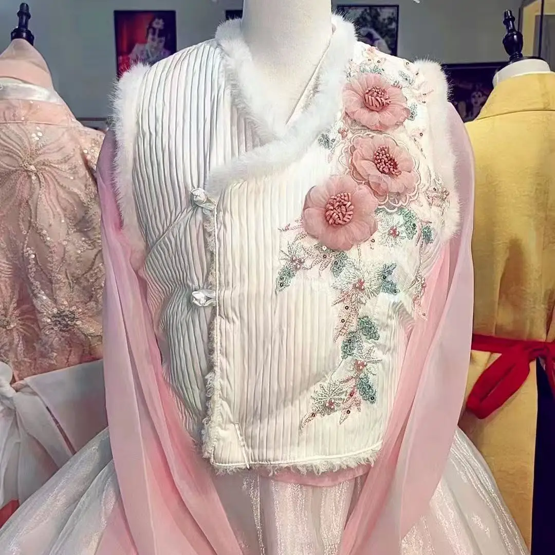 

High-end Hanbok Vest Women's Traditional Korean Clothing Court Style Cotton Floral Sleeveless Coat Festive Yanji Travel Tops