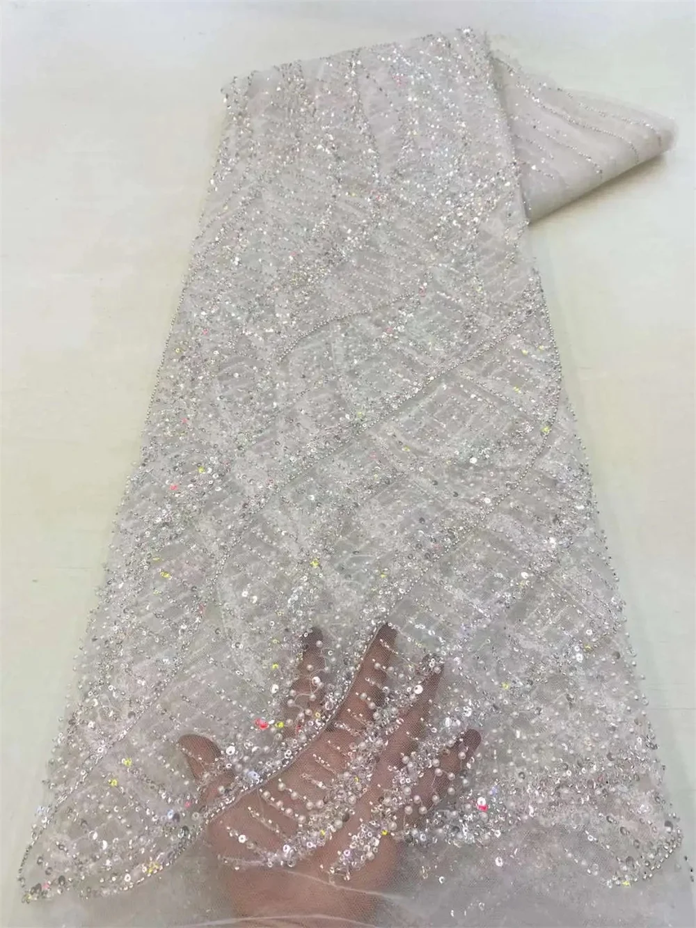 Luxurious African Beaded Net Mesh Lace Fabric 2024 Beads Embroidery Sequins French Tulle Lace for Nigerian Wedding Party Dress