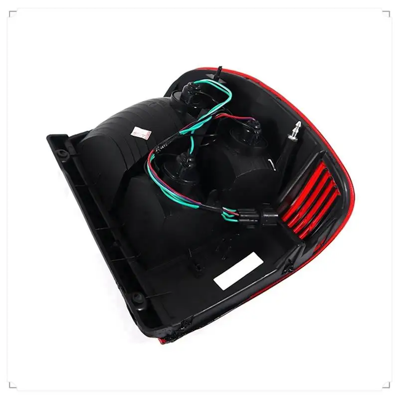 

Car Rear Tail Light Taillight Brake Lamp For Mitsubishi Pajero Montero IO Pajero MINI 1998-2007 MR535073 MR535074 Parts