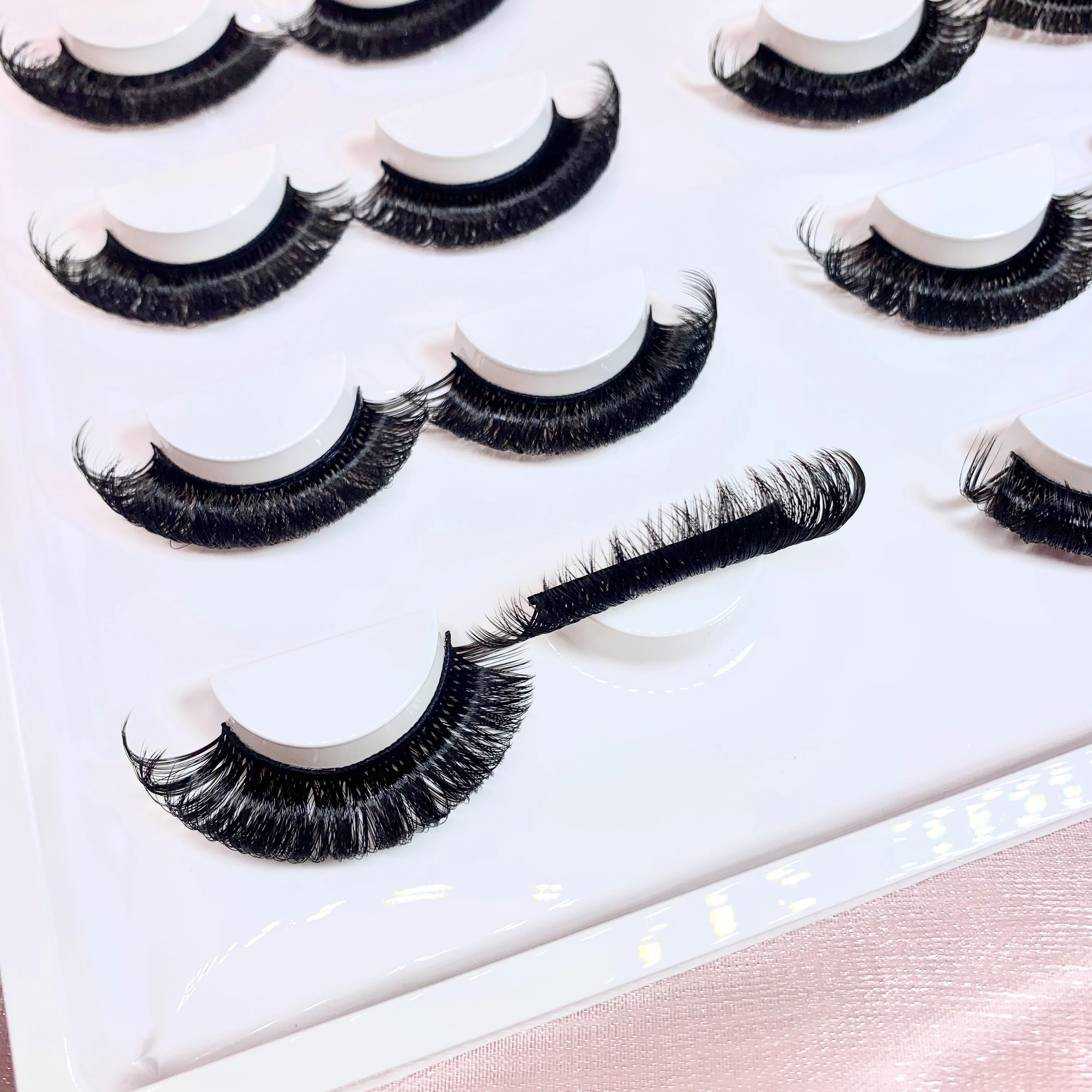 10 Pairs DD Curl Russian Strip Lashes Fluffy Volume False Eyelashes DD Curl Dramatic Messy Faux Mink Fake Lashes Make Up