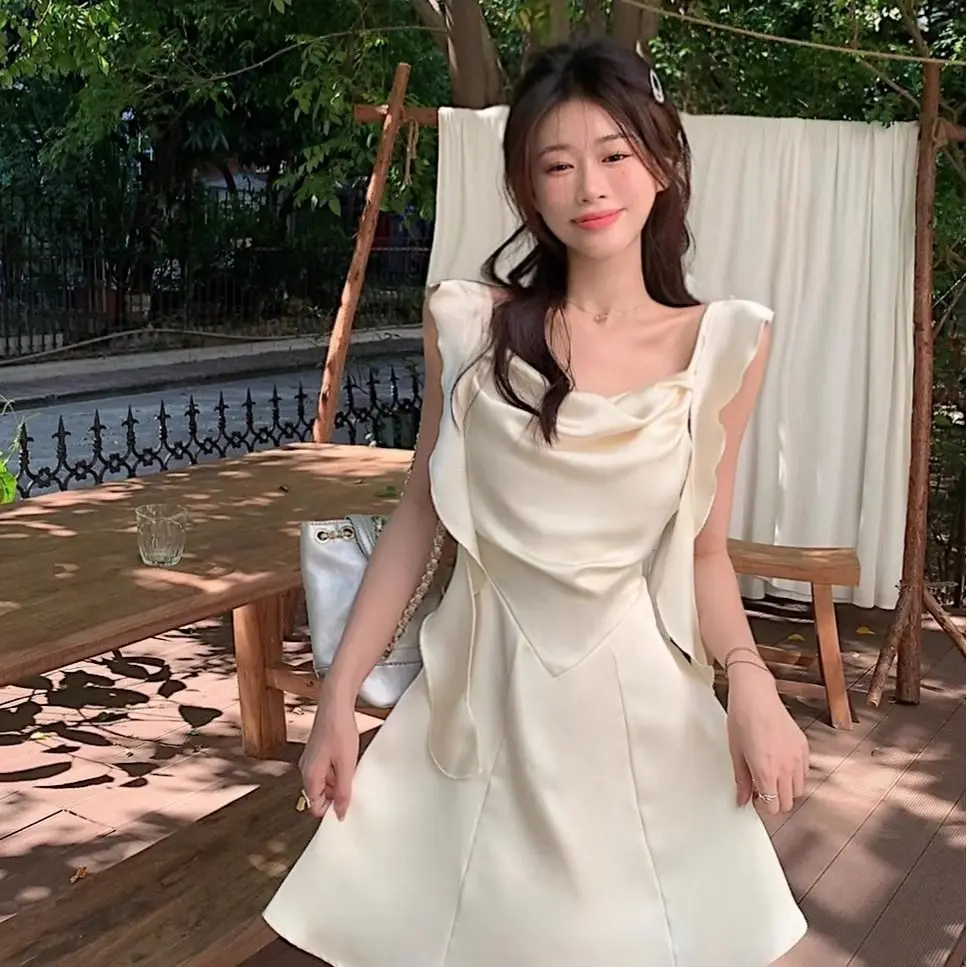 فستان بحمالات من الساتان بدرجة حرارة للنساء على شكل حرف A