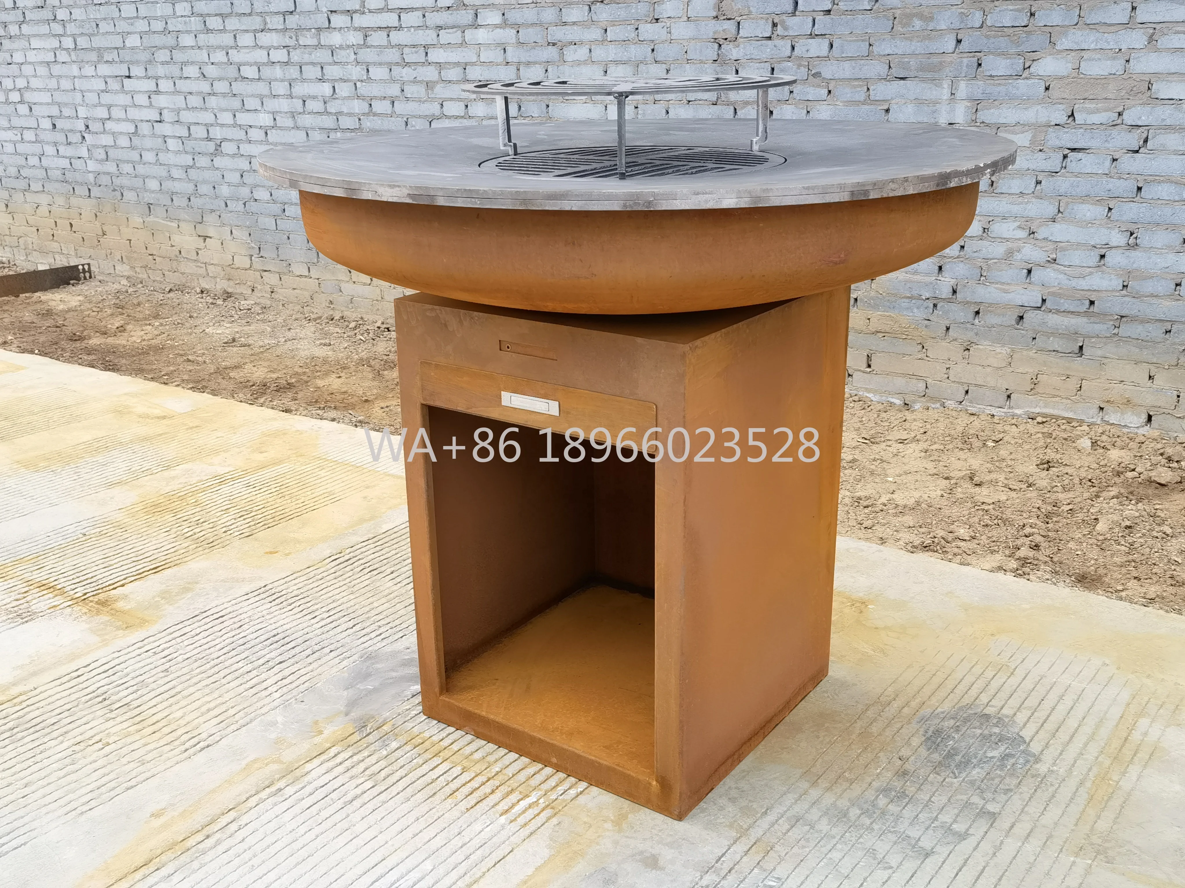 

Base for Charcoal Barbecue Corten Steel Barbecue Grill and Square