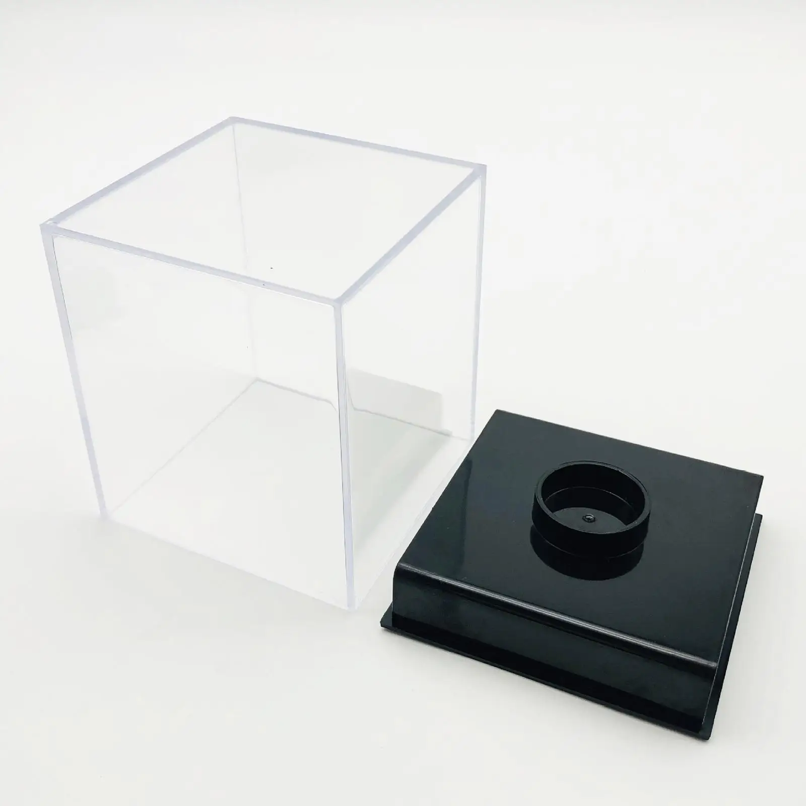 

Glass Hanging Baseball Showcase Dock Clear Acrylic Display Case for Official Size Baseball Collectibles