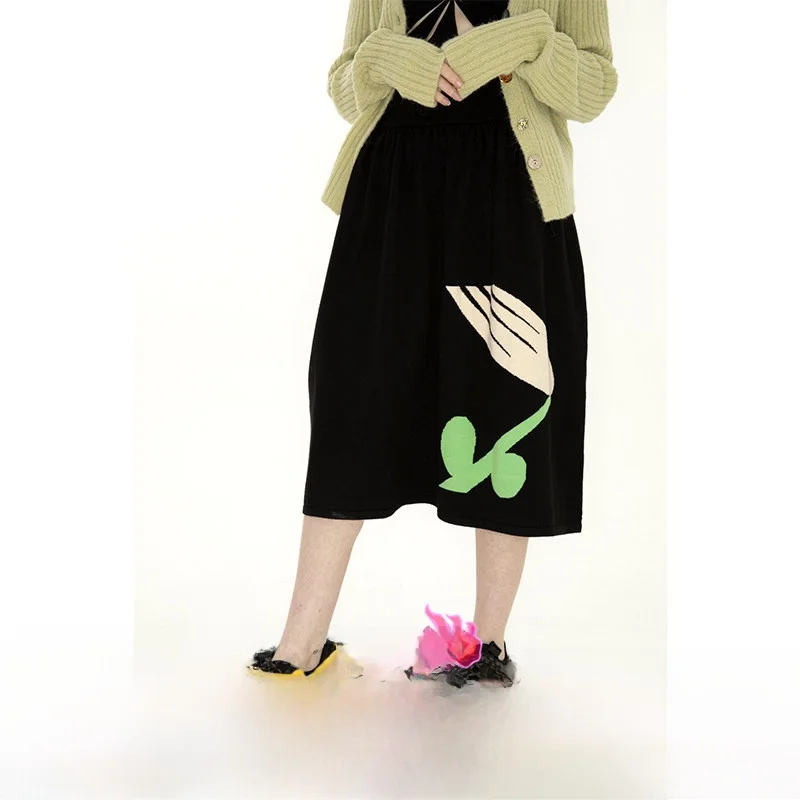 

Quorra S Chord Original Design Knitted Floral Embroidery Elastic Waist Warm Umbrella Skirt f-length Fluffy Skirt Street St...