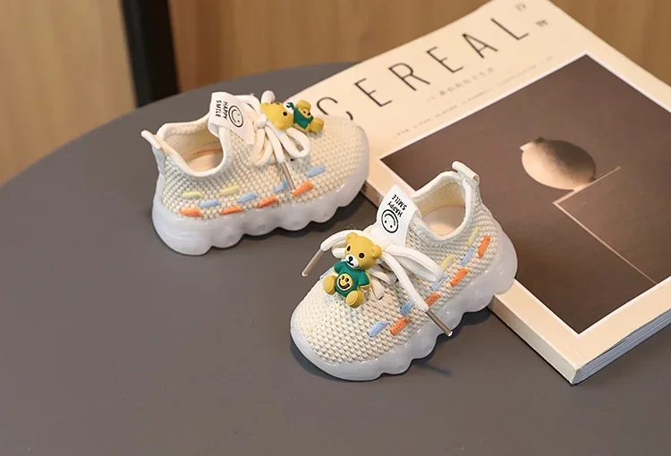 Mode kinder Leuchtende Turnschuhe LED Blinkende Schuhe für Mädchen Baby Casual Schuhe Frühling Herbst Heißer Verkauf Kleinkind Sport Schuhe – Detail 13