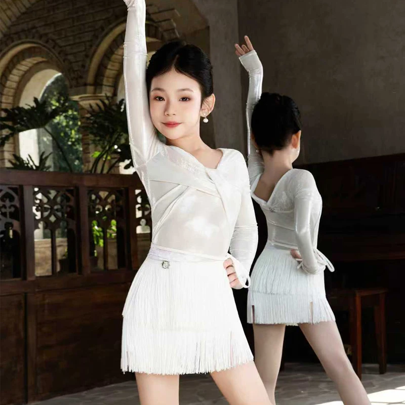 ชุดการแสดงเต้นลาตินสำหรับเด็ก ชุดเต้นลาตินสำหรับเด็กผู้หญิง ชุดแข่งขันเต้นลาติน เสื้อลาตินเลเซอร์ กระโปรงพู่ห้อย เสื้อผ้า SL14684