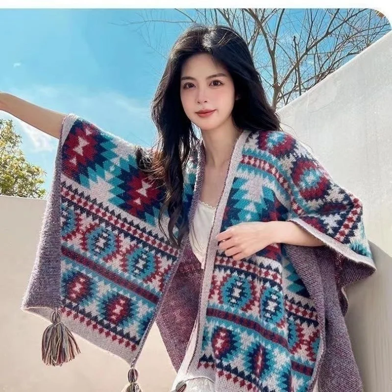 

Cloak Poncho Capes Tourism shawl autumn and winter ethnic style knitted cape new style external scarf split shawl Green
