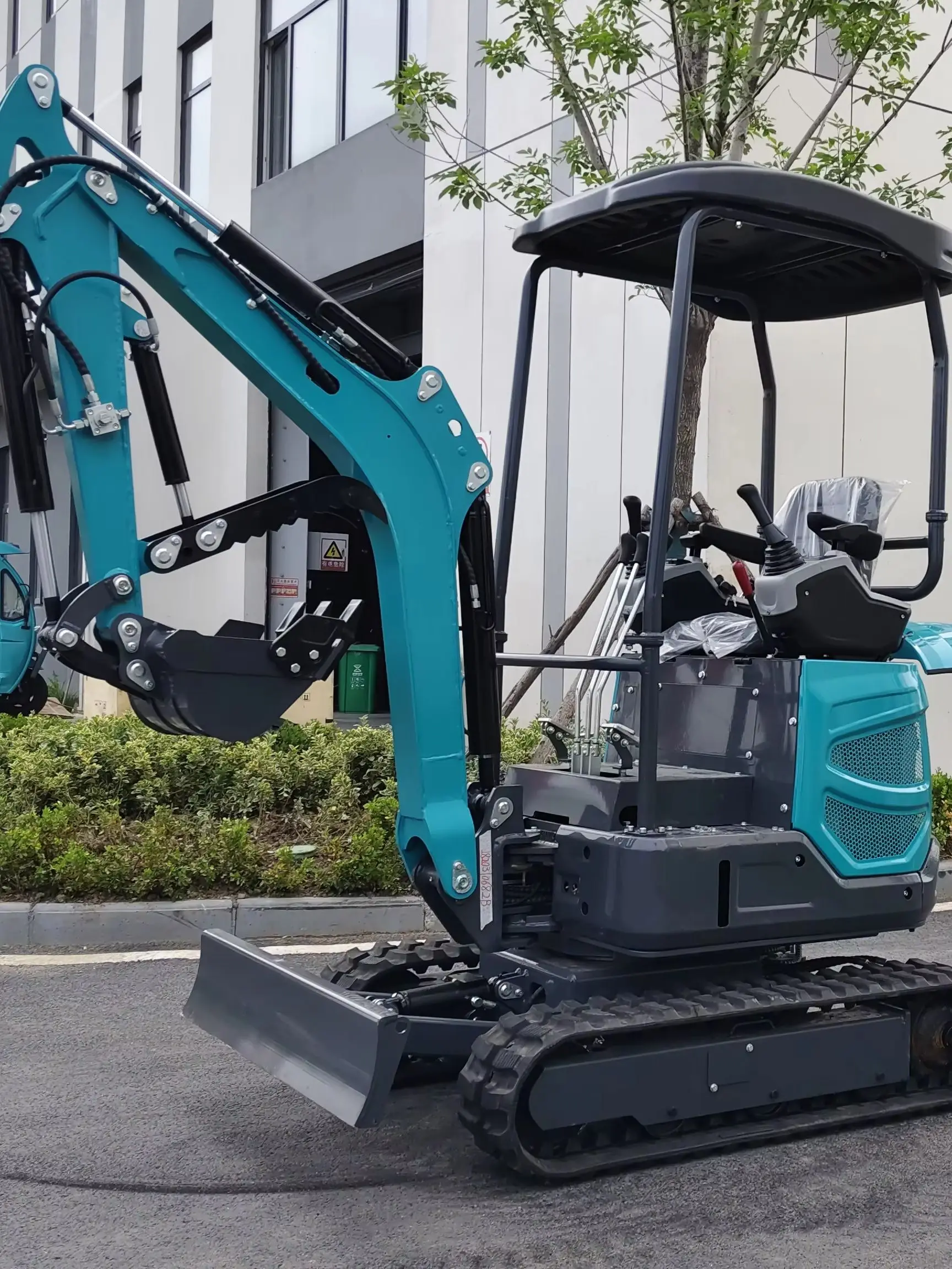1.8 Ton Mini Excavator with At - đánh giá và giá Agriculture Gardening Farming