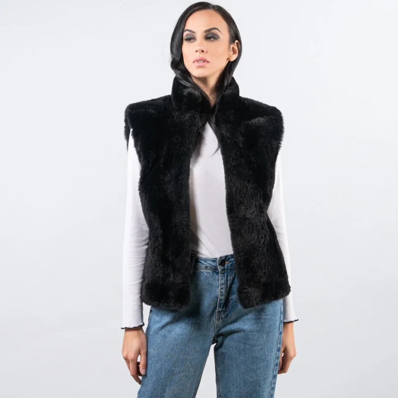 2023 New Real Rabbit Fur Vest Keep Warm and Fashionable in Winter Real Fur Jacket