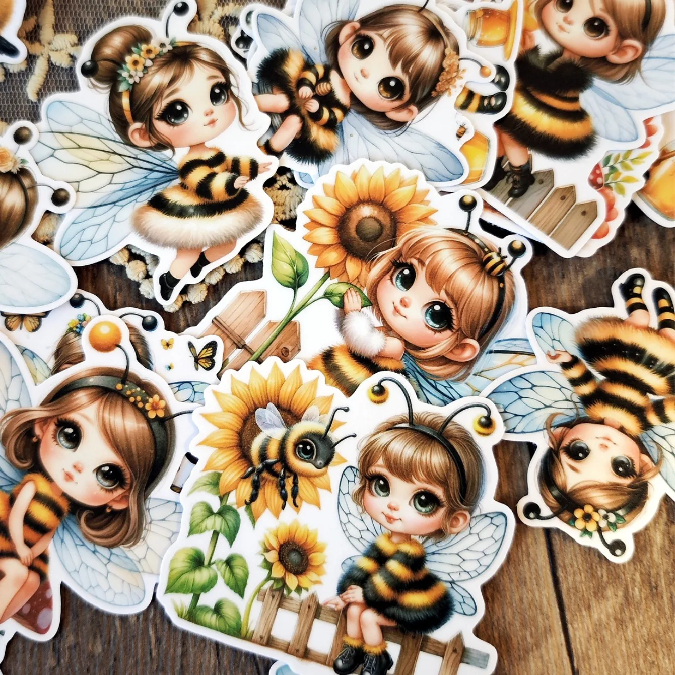 17Pcs Cute Watercolor honey flowers and bees Stickers Scrapbooking DIY Craft Photo Album Journal Decor Diary Label  stationery