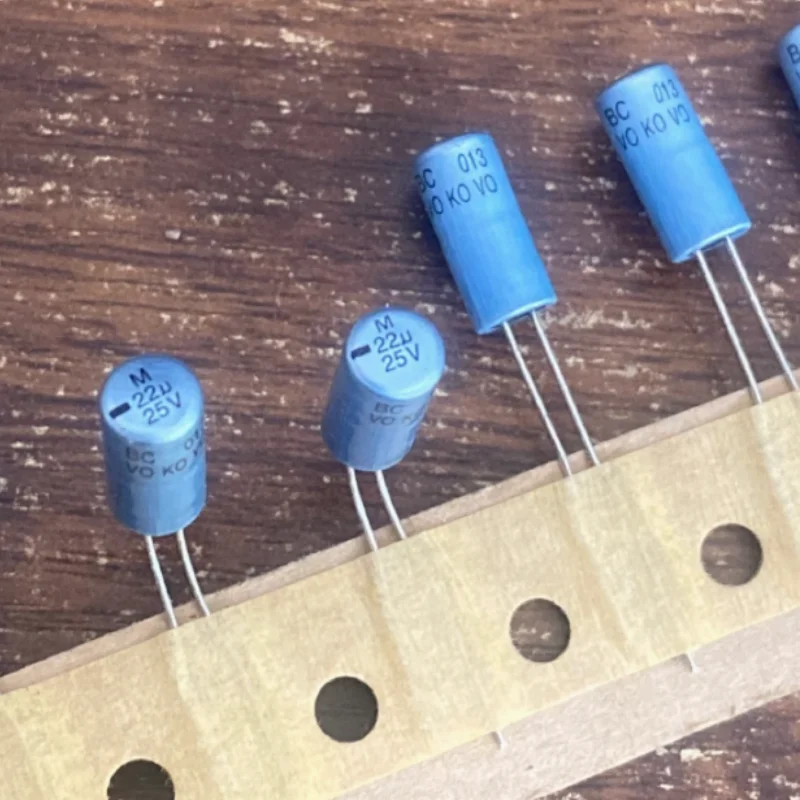 

5PCS 22UF 25V Audio Water Blue Capacitor 25V 22UF 5X11 013