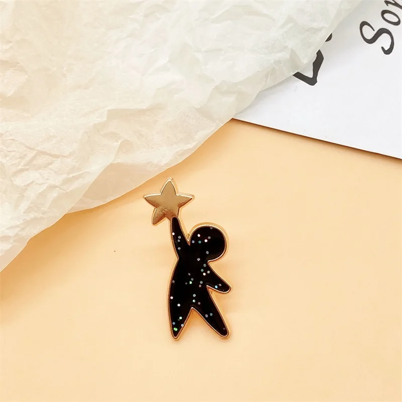 Creative Take Off The Star To Design You Metal Enamel Brooch Small Cute Couple\'s Best Friend Badge Pin Clothing Bag Accessories