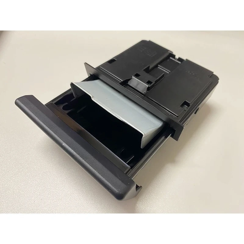 

Для Toyota Land Cruiser LC76 LC71 LC78: Абсолютно новая оригинальная передняя пепельница в сборе для приборной панели