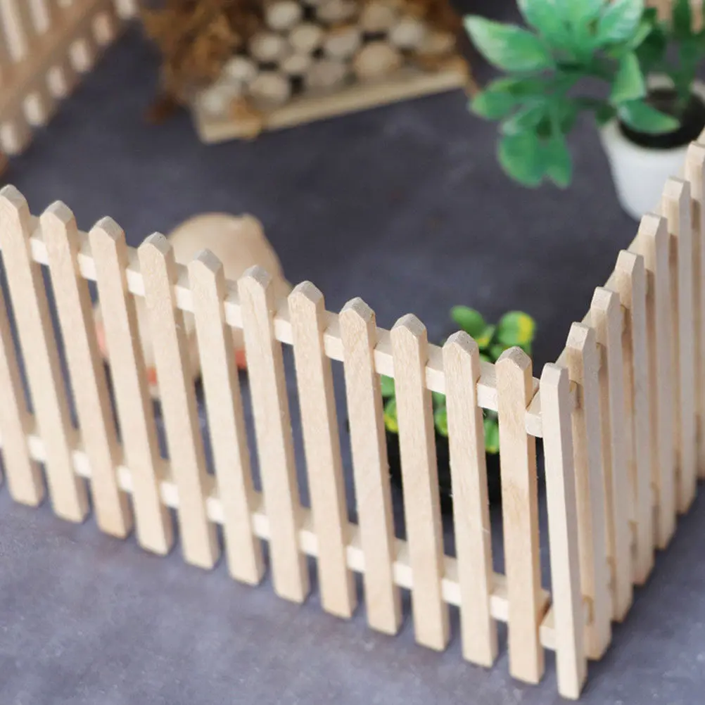 

2Pcs Miniature Fence Decor Wood Garden Fence Accessories Mini House Decoration Landscape Scene Ornament Small Wooden Barrier