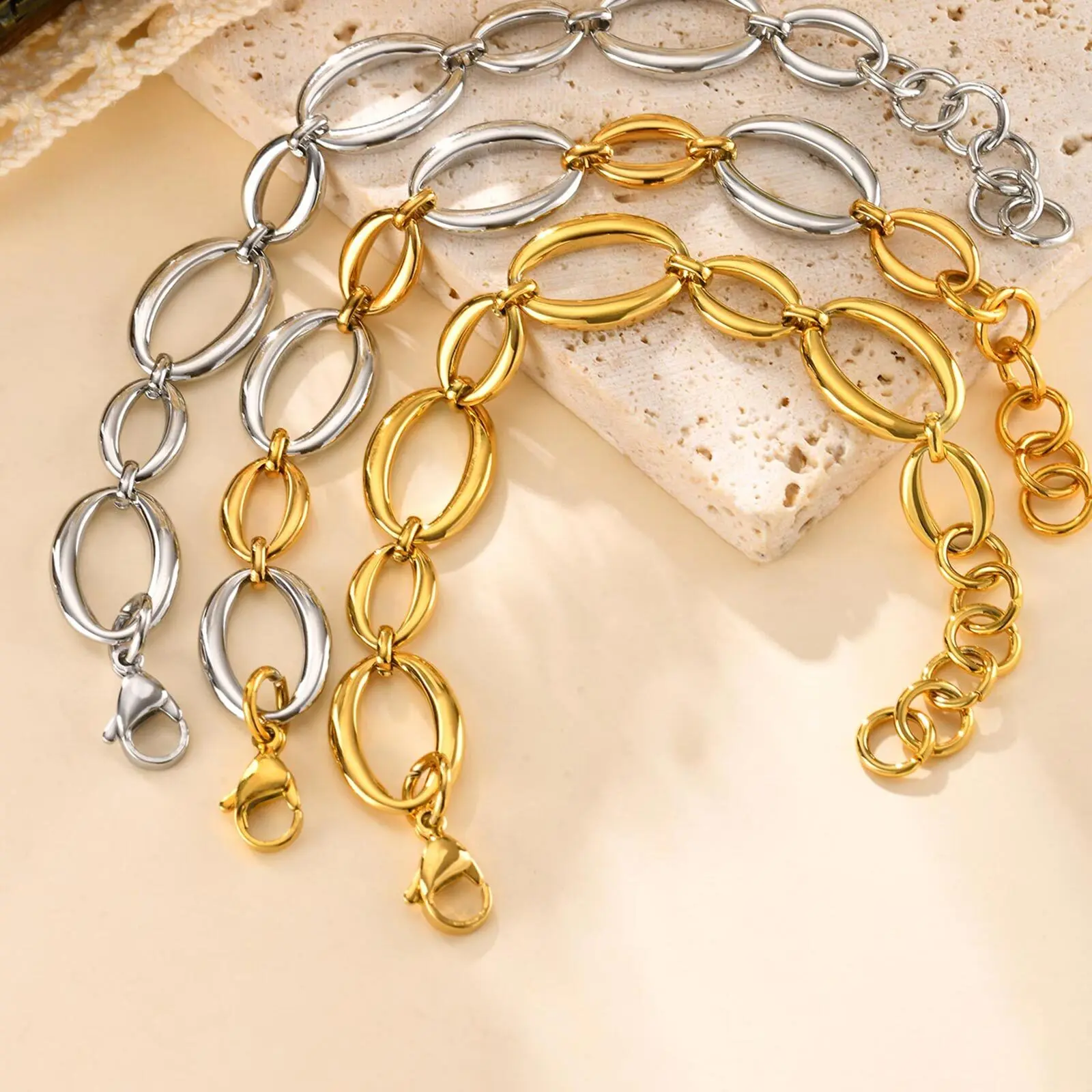 

Two Tone Geometric Oval Chunky Link Bracelet for Women, Stainless Steel Stylish Minimalist Chain Bracelet Bangle Non Tarnish