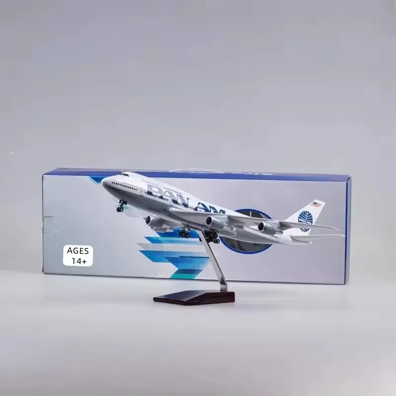 

1/150 Scale B747 Airplane Model PAN AM Airline 47cm Die-cast Resin Airplane With Led Lights And Wheels For Decoration Or Gifts