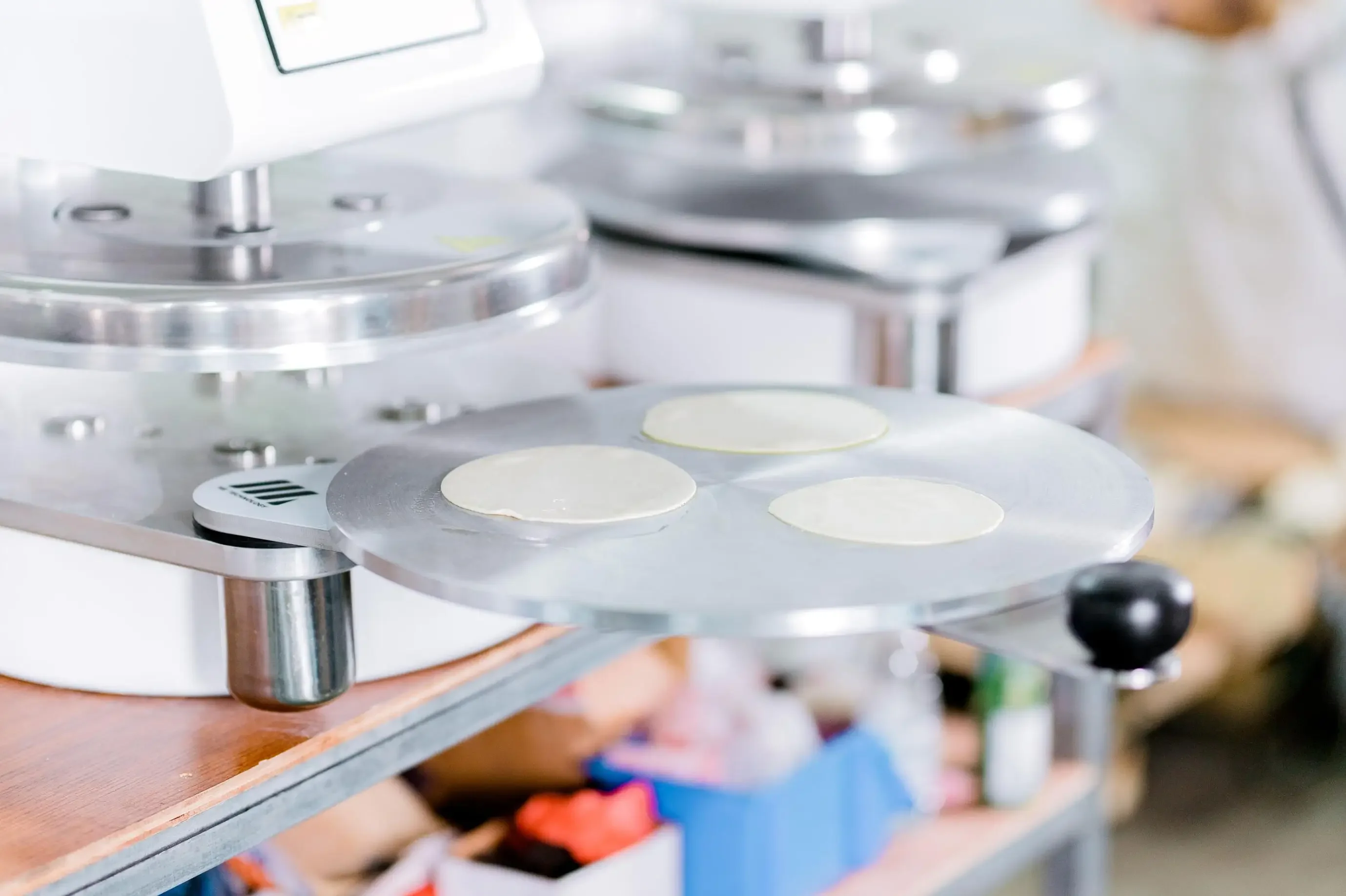 Grain product making machines/Commercial automatic arabic pita bread roti tortilla pizza making machine