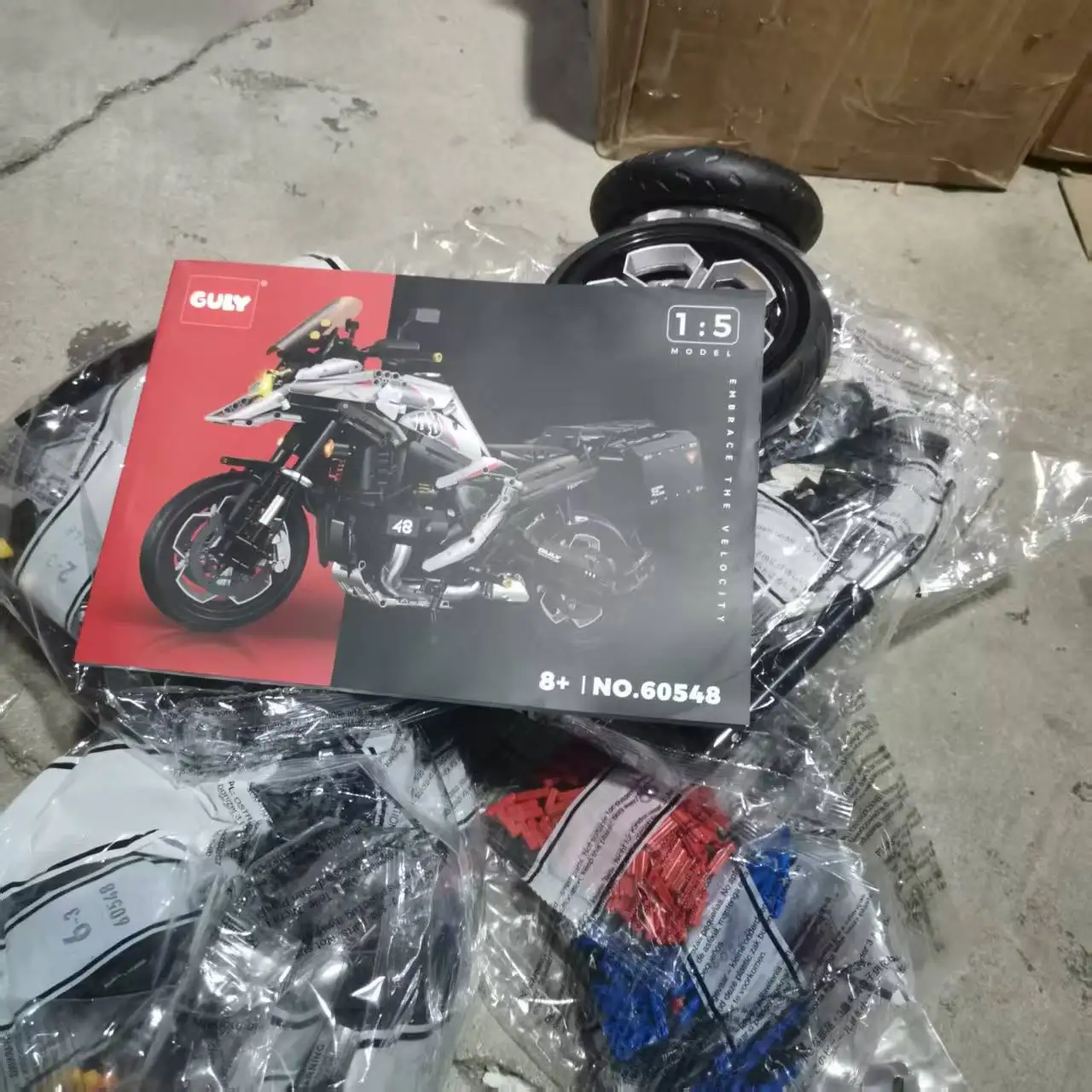 

New for Children Birthday Gift60548 2489pcs MOC Technical 1:5 Motorcycle R1300GS Building Blocks Bricks Model Assembling Toys