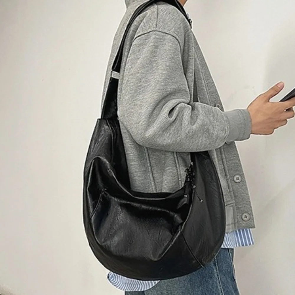 

Large Capacity Japanese Style Crossbody Bag Soft Adjustable Dumpling Shaped Bag Waterproof Zipper Closure Travel Shoulder Bag