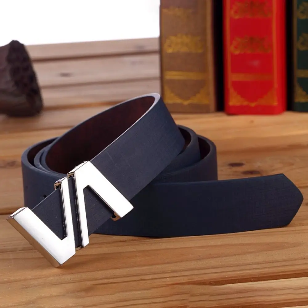 Vntage Letter V Leather Belt Luxury Design Women Man Trendy Waistband Versatile Waist Strap