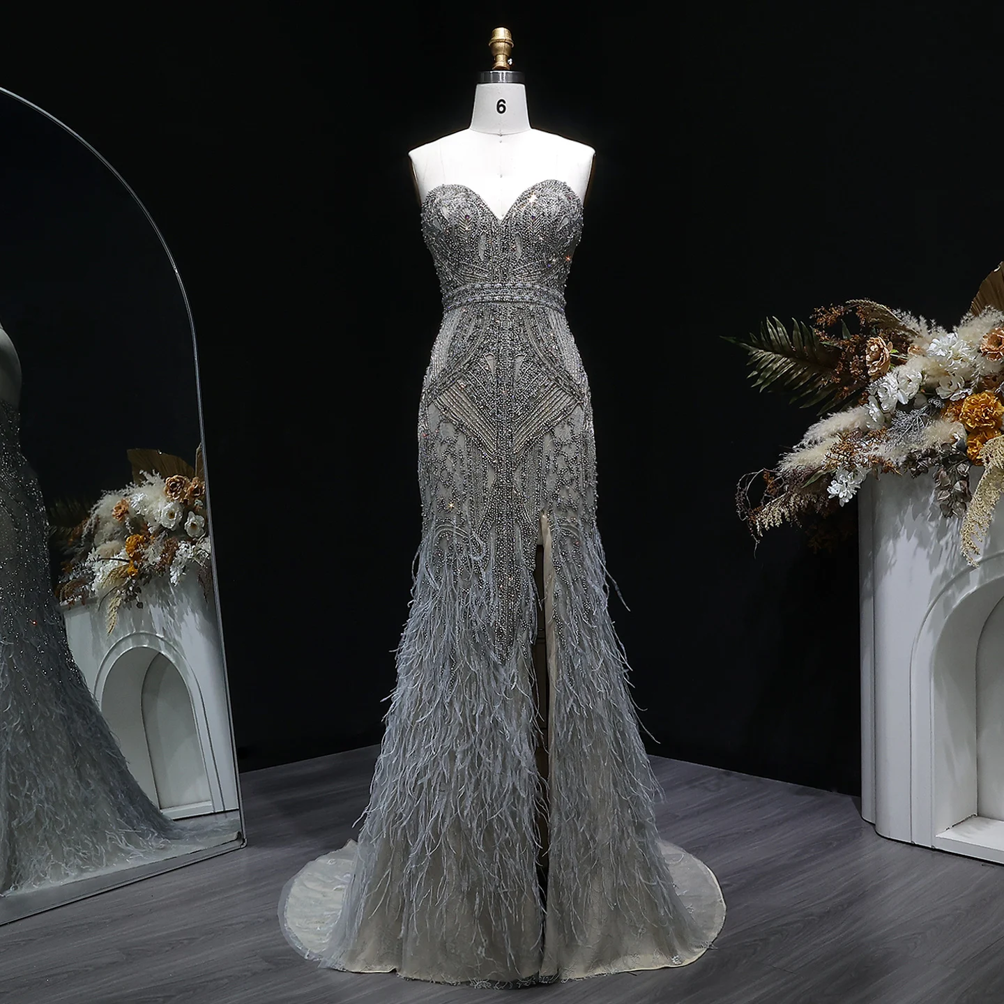 Sharon Said Luxuriöse Perlenbesetzte Meerjungfrauen-Abendkleider mit Federn, Herzausschnitt, hohem Schlitz, Damen-Abendkleider SS791, maßgeschneidert – Detail 4