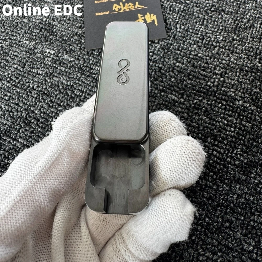 ของเล่นคลายเครียด KASH EDC Zirc Polished Limited Edition 69 รุ่นสไลด์ ของเล่นฟิดเจ็ตสำหรับผู้ใหญ่ (มือสอง)