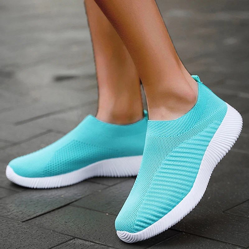 2024 Nieuwe Casual Schoenen Mode Sneakers Voor Vrouwen Lopen Effen Kleur Vrouwen Sneakers Slip Op Sok Dames Platte Schoenen Vrouw Schoenen