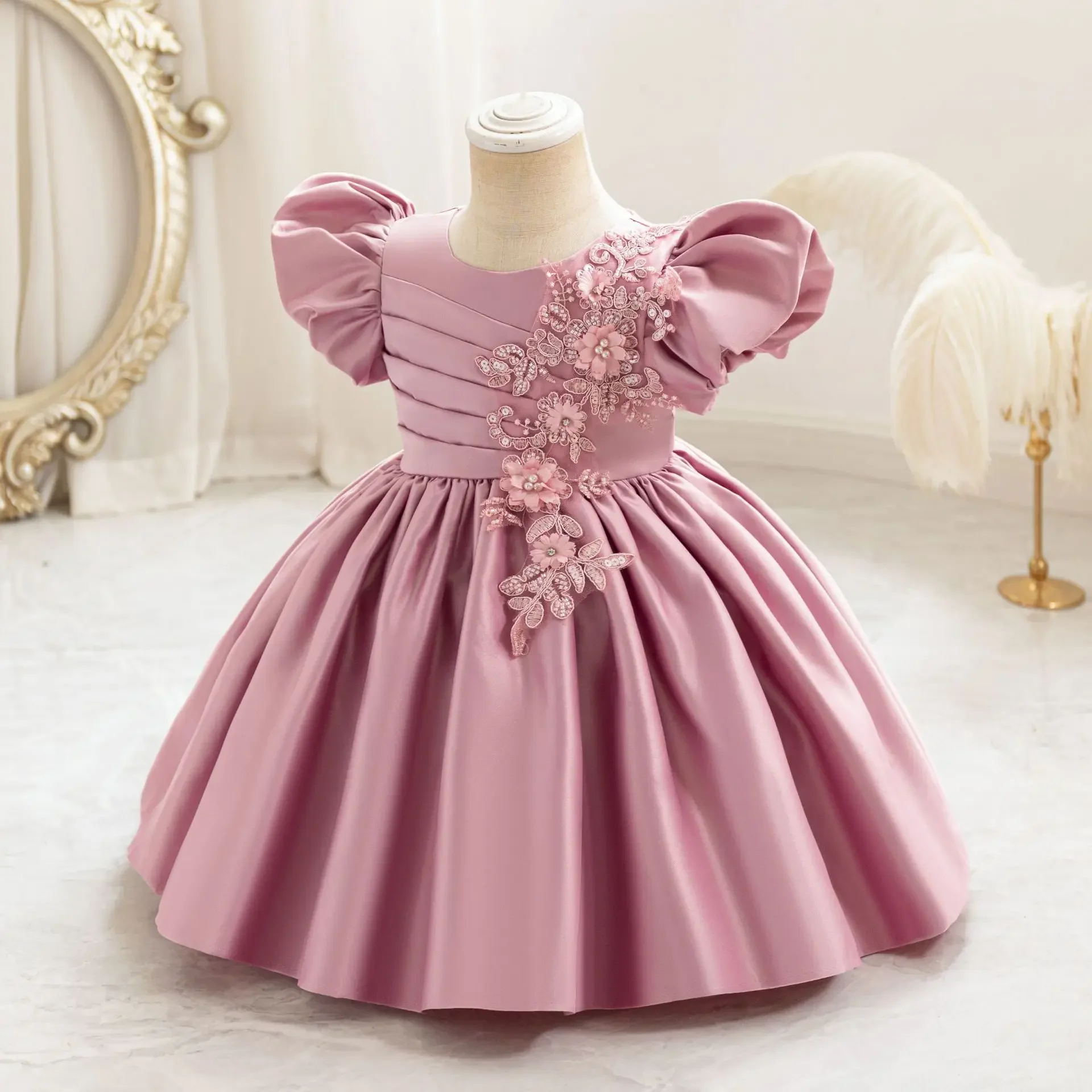 Appliques Flower Baby Girl Princess Dress Infant Toddler Vintage Satin Vestido Party Birthday Frocks Baby Gowns