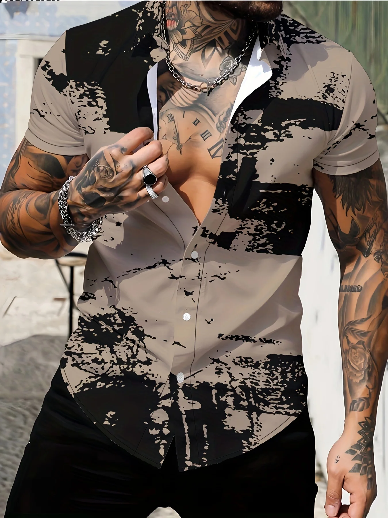 

The new men's short-sleeved shirt for summer 2025 is breathable lightweight casual and fashionable with 3D printing