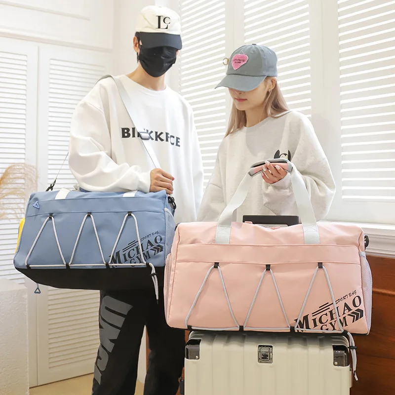 

2024 Новая легкая большая вместительная сумка для женщин, спортивные тренировки на открытом воздухе, водонепроницаемая дорожная сумка для плавания в тренажерном зале с сухим и влажным принтом