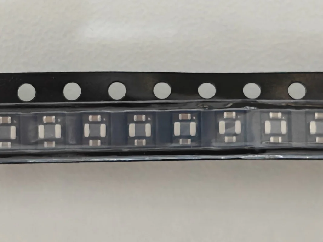 TPS82698SIPR Power Supplies - Board Mount DC Converters Non-Isolated PoL Module 1 Output 3V 800mA 2.3V - 4.8V Input