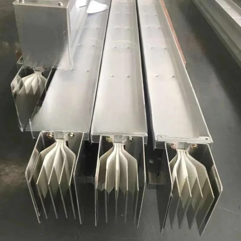 Box dense busbar HBQ sealed busbar outer space closed air type plug pouring line Co-construction Runwei focuses on production
