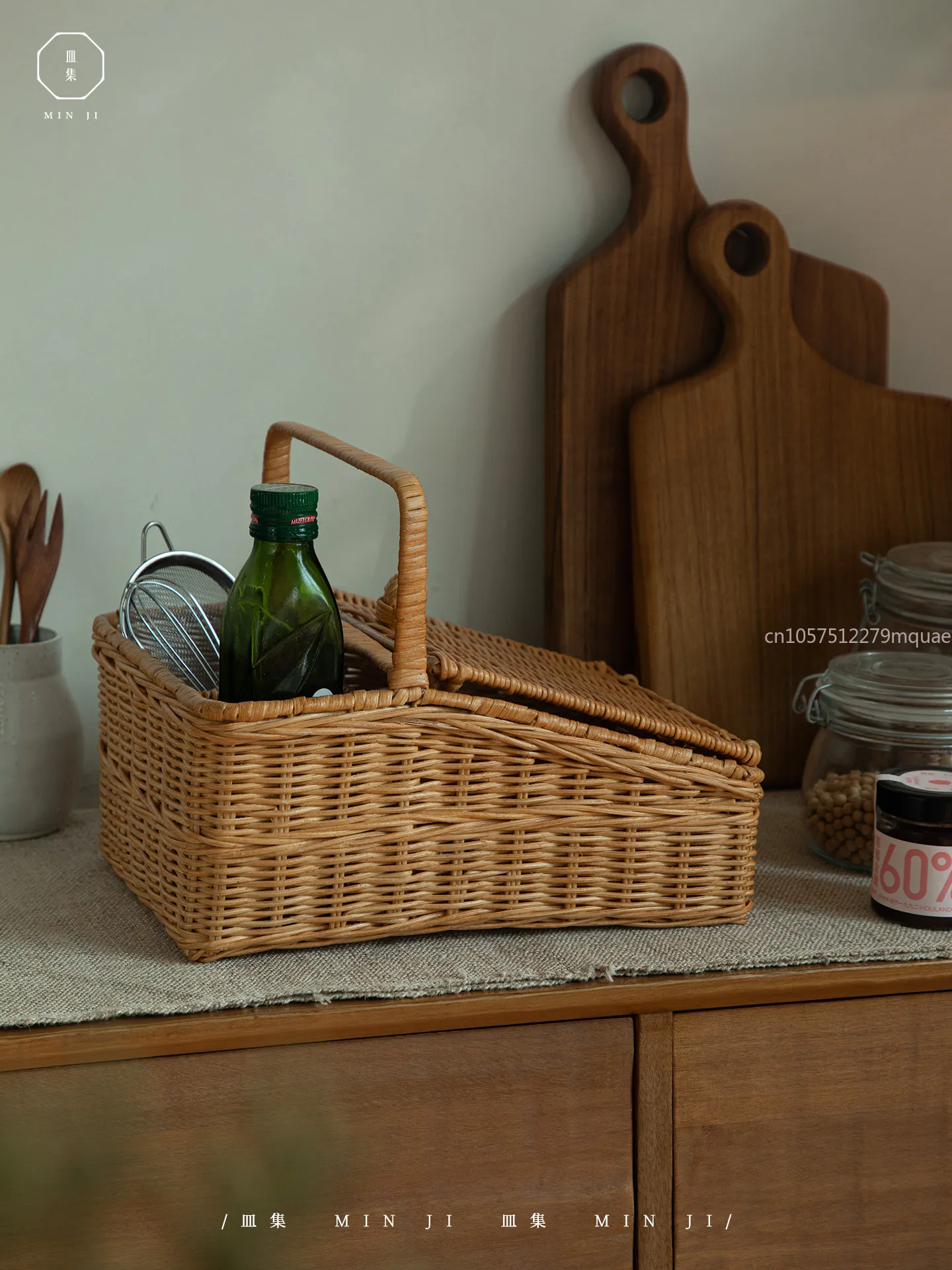 Picnic Basket Indonesian Vine Edge Handmade Weaving Hand Held Storage Basket Outdoor Picnic Fruit Basket