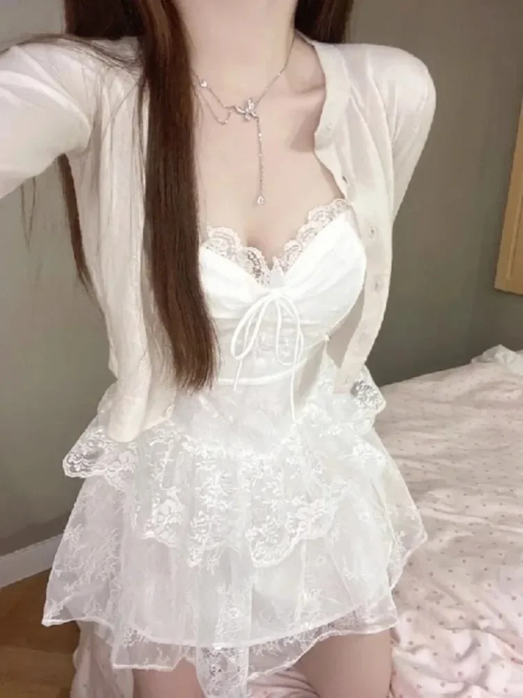 

Корейский Повседневный солнцезащитный вязаный кардиган + Y2k E-Girl с высокой талией, кружевные белые летние новые платья на бретелях, милые комплекты из двух предметов