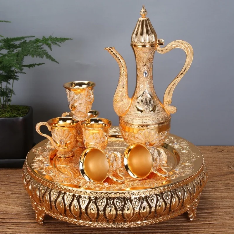 

European Wine Set, Alloy Home Peacock Wine Pot Set, Golden Vintage Wine Glass, Wine Pot Home Living Room Decoration,1Set