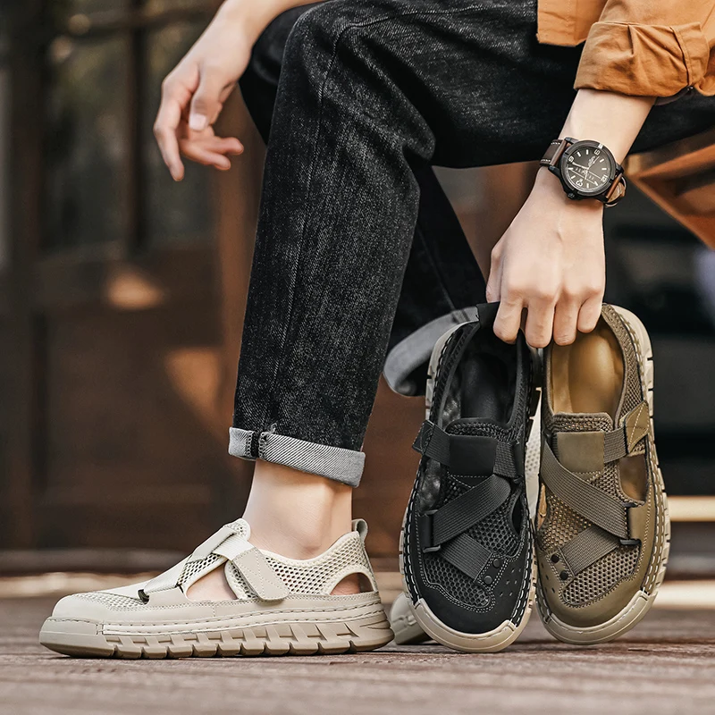 Men's Mesh Closed-Toe Sandals Breathable Beach Vacation Outdoor Hiking Walking Shoes Velcro Adjustable Vamp Strap Protective