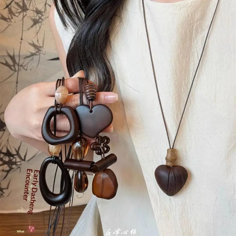 Retro Wood Glass Pendant Necklace Pu Leather Cord Long Sweater Chain Necklace For Women Fashion Jewelry Accessories