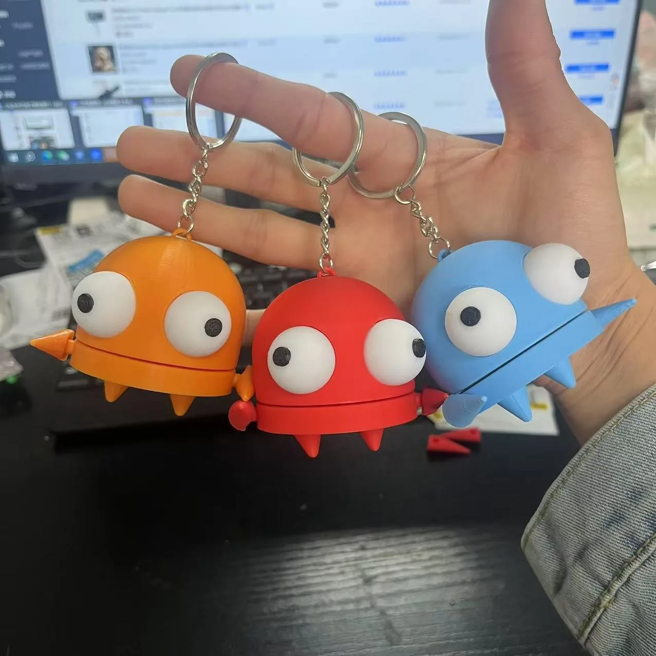 New Cute Mailbox Person Keychain 3D Printed Robot Figurine, Home Decoration Trinket, Schoolbag Pendant