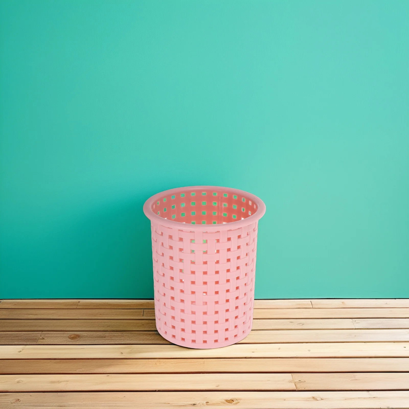 

Desktop Pen Holder with Woven Texture Faux Rattan Material for Office School Stationery Pencil Crayon Organizer Cup