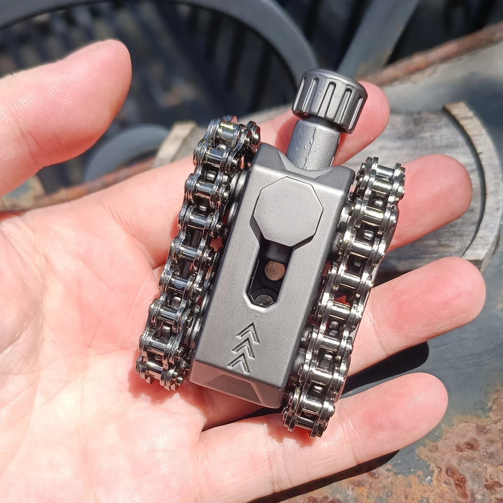 金属製回転タンクフィジェットトイ - 戦術的磁気EDCストレス解消＆スピナー |   子供向けのクールなミリタリーギフト、フィジェットトイ、EDC